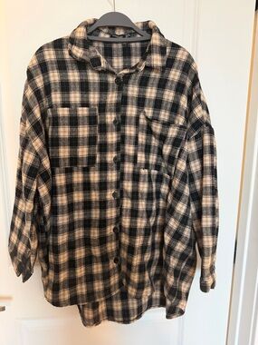 Boohoo Black & Cream Plaid Flannel Shirt